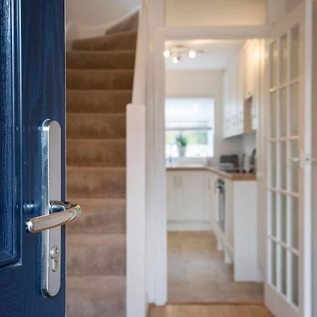 3 Bed House/Garden/Wi-Fi/Parking/Central Location Vila Guildford Exterior foto